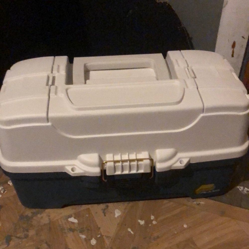 Tackle box